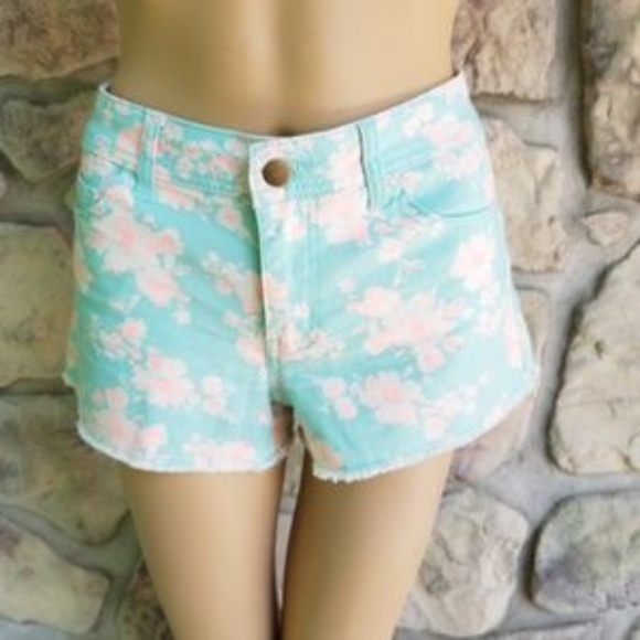 Forever 21 Pants - FOREVER 21 | Blue and Pink Floral Shorts